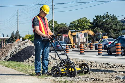 LMX100™ GPR Utility Locator in Use