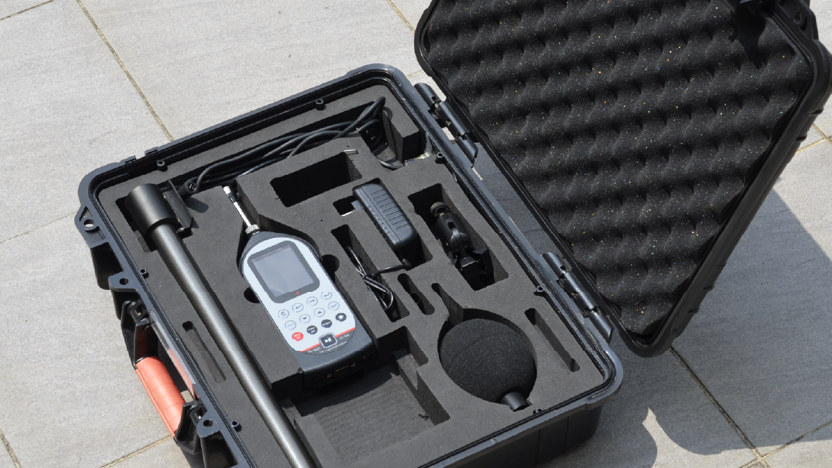 Scarlet ST-15D Class 1 Sound Analyzer
